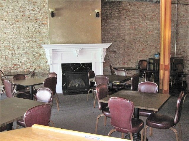 208 S State St, Jerseyville, IL 62052